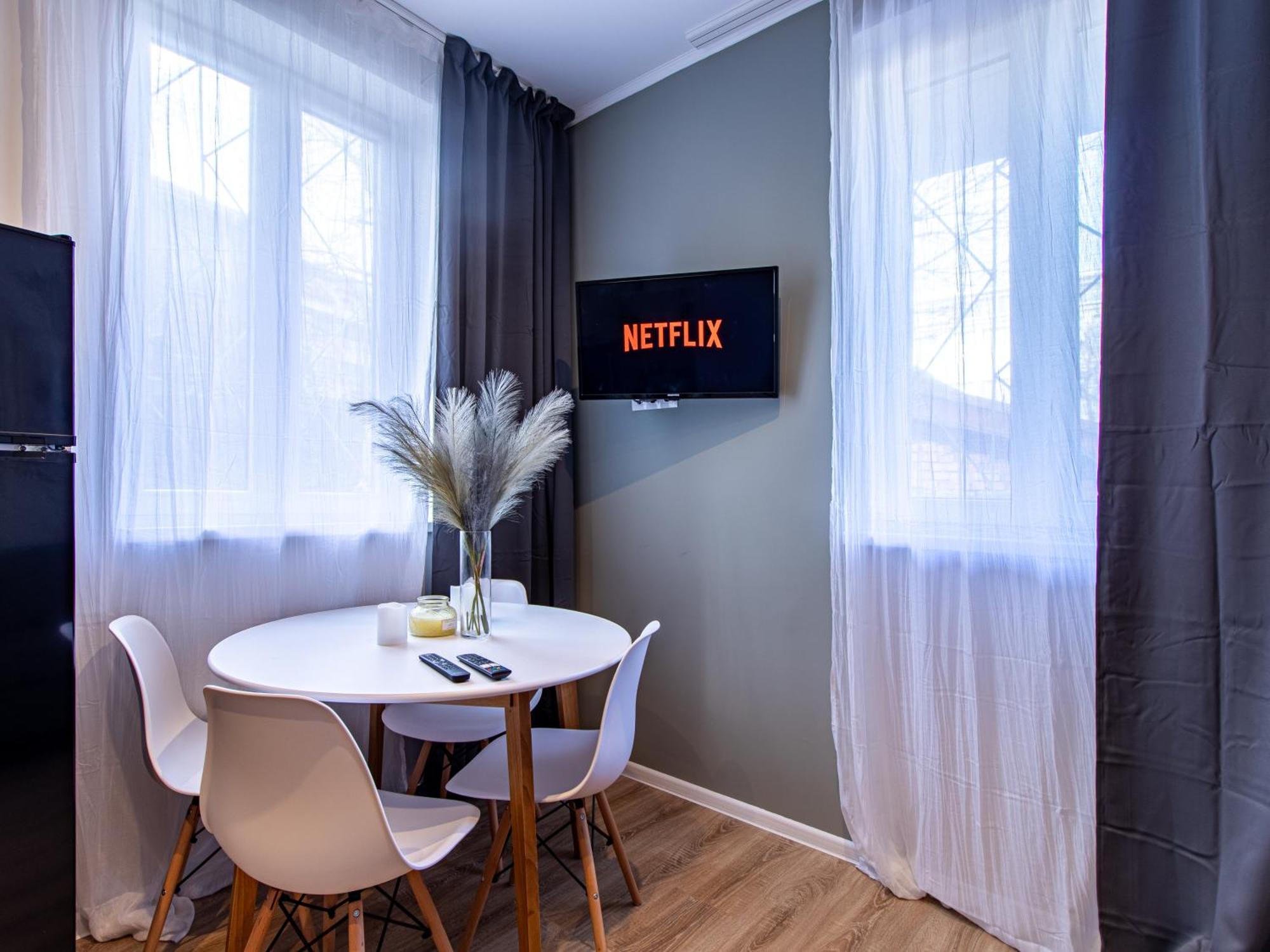 Eiffel Elegance - Stylish Apartament *