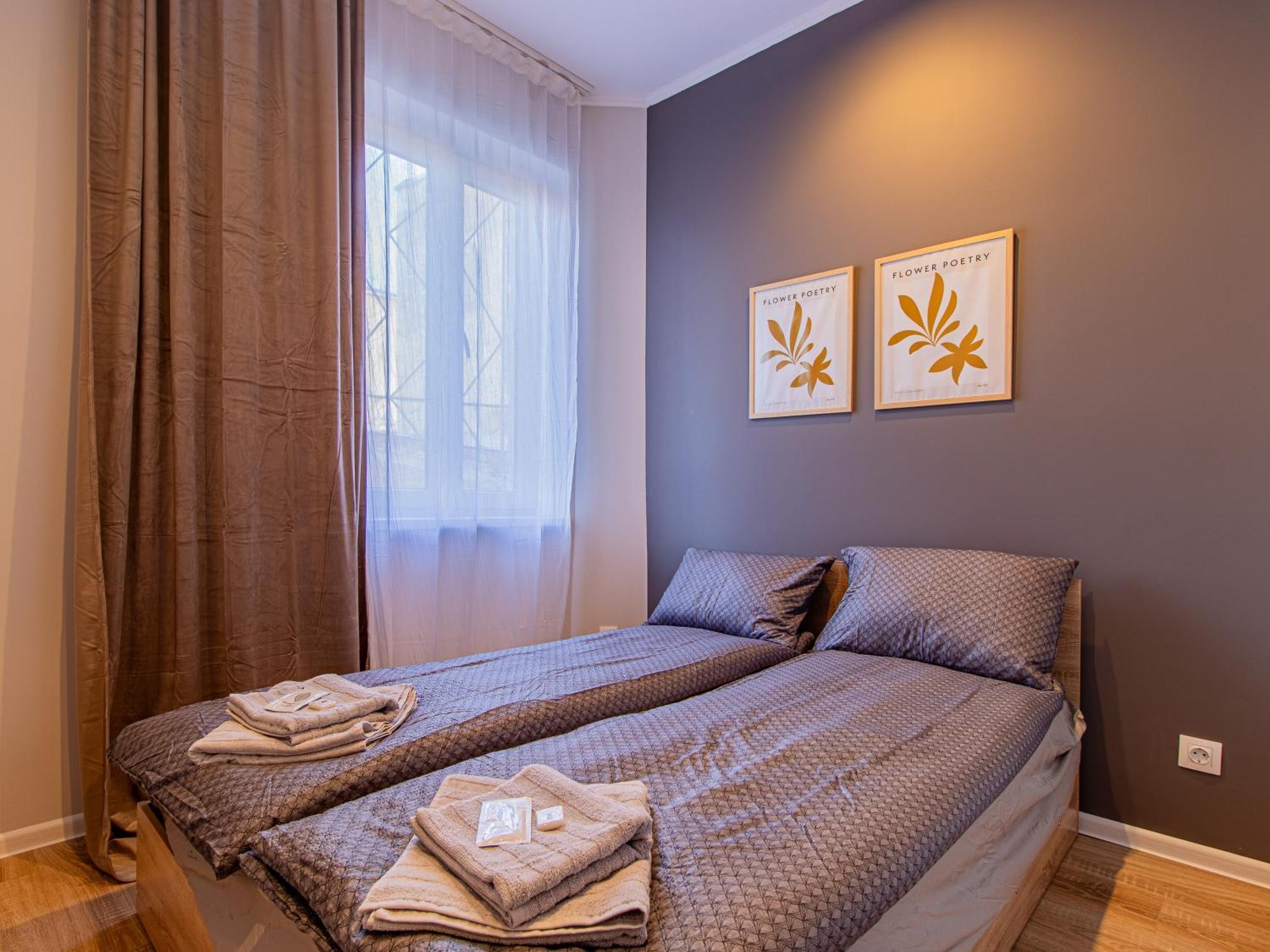 Eiffel Elegance - Stylish Apartament *